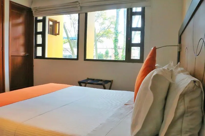 Hotel Emaus Bogota