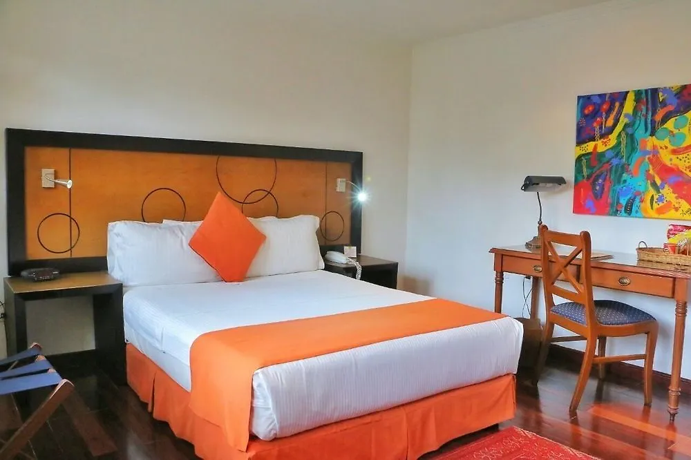 ***  Hotel Emaus Bogota Colombia